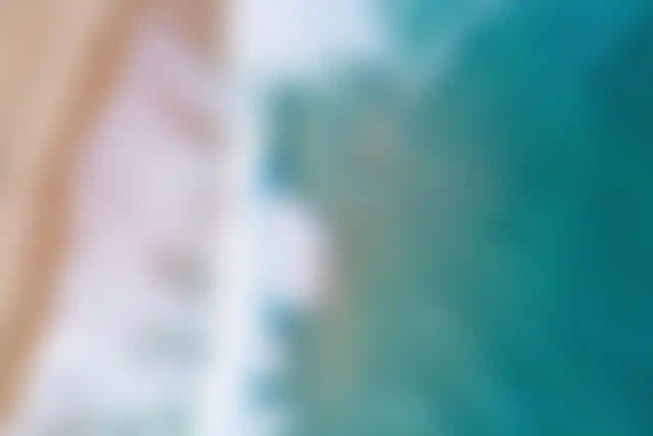 <p>Бесконечные песочные пляжи</p>